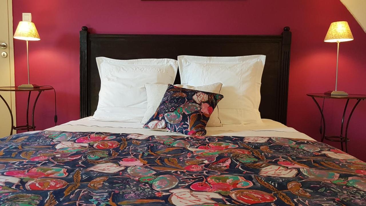 ลาร์บร์ โวยาเจอร์ Hotel Locoal-Mendon ภายนอก รูปภาพ