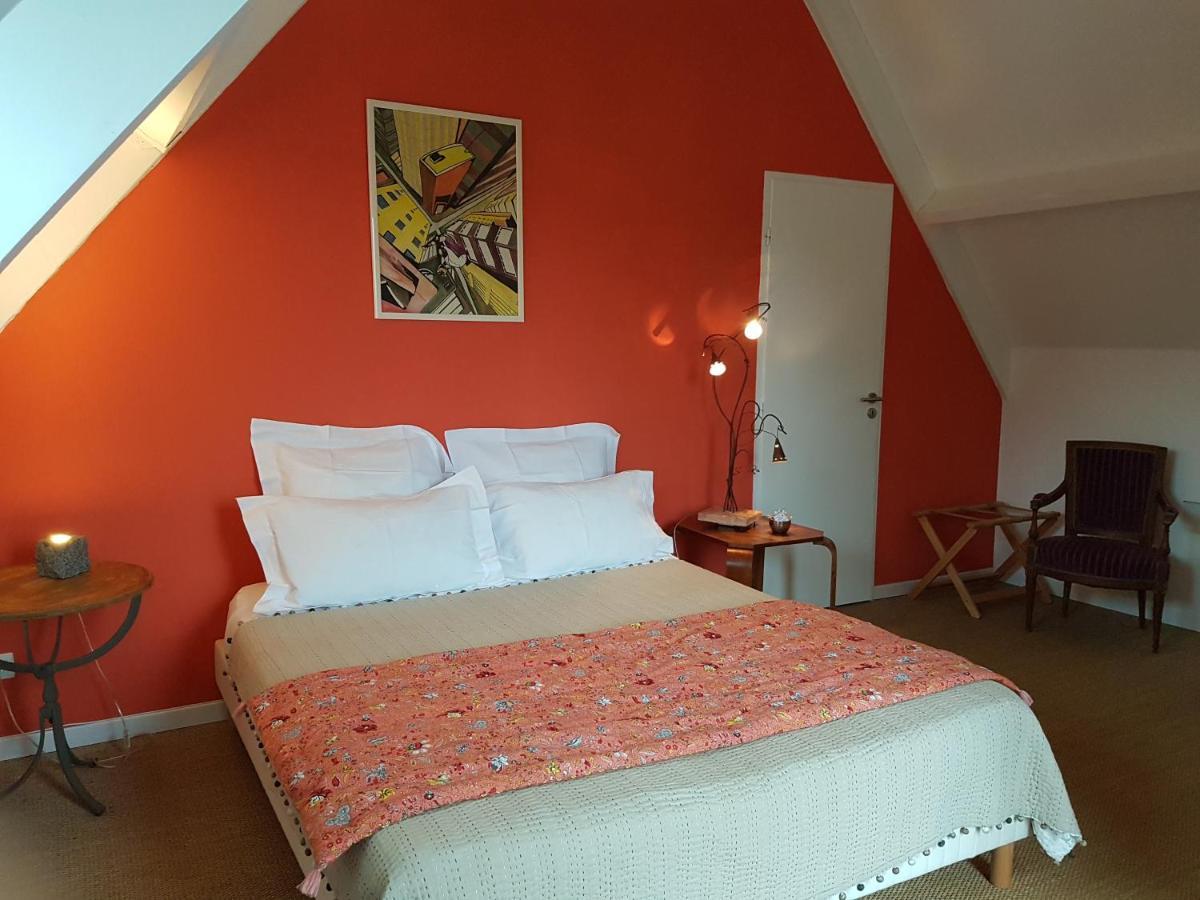ลาร์บร์ โวยาเจอร์ Hotel Locoal-Mendon ภายนอก รูปภาพ
